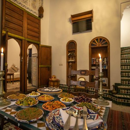 Dar Authentic Fes - Familly Hosting Bed and Breakfast Exteriör bild