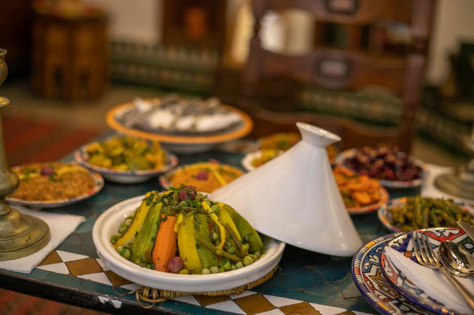 Dar Authentic Fes - Familly Hosting Bed and Breakfast Exteriör bild