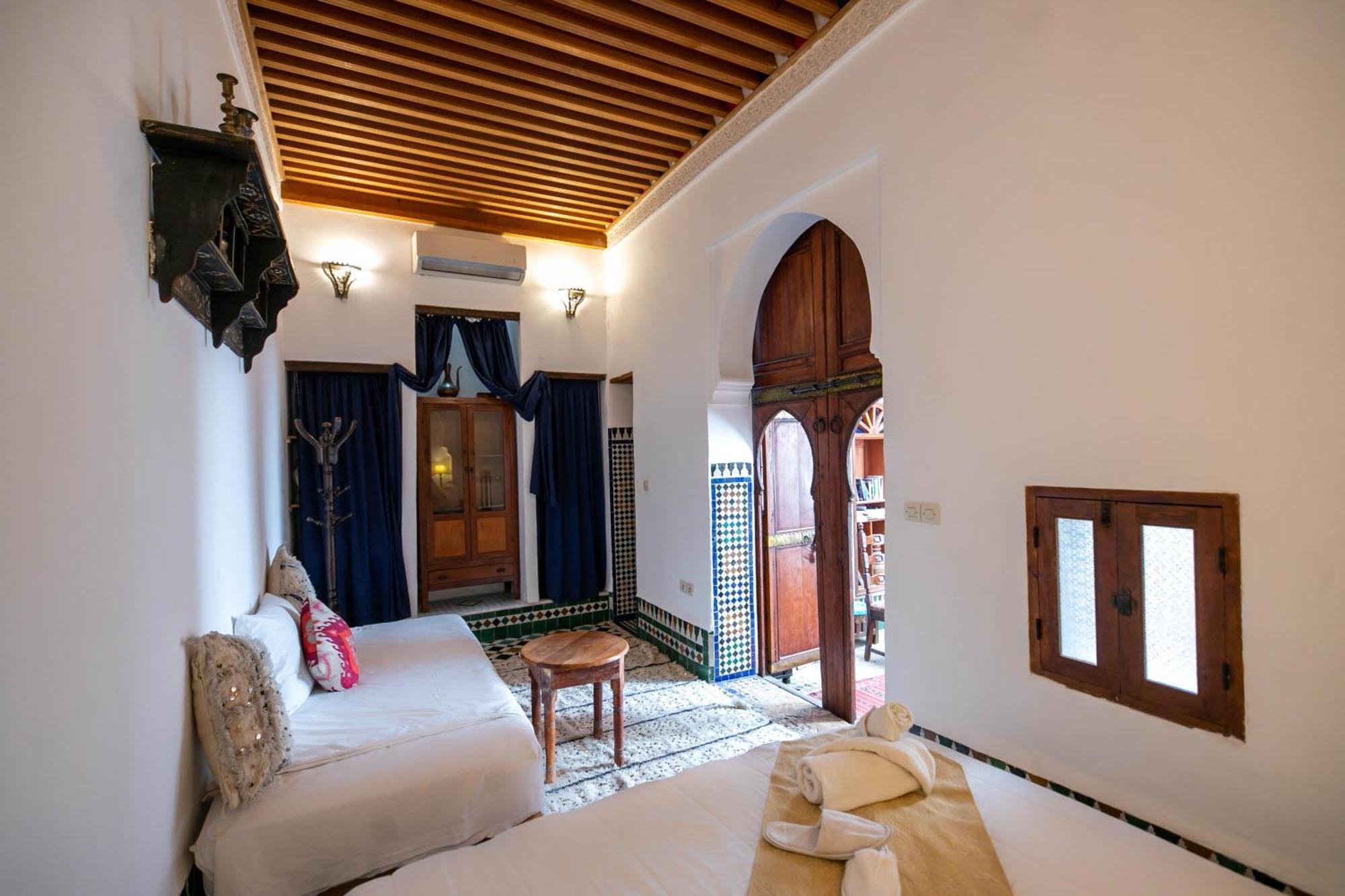 Dar Authentic Fes - Familly Hosting Bed and Breakfast Exteriör bild