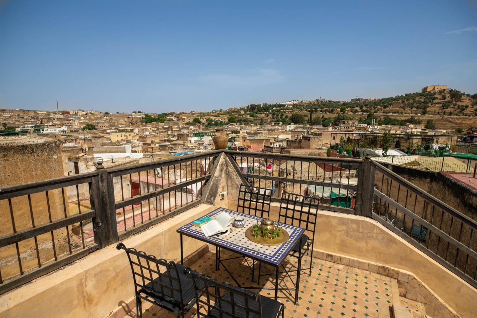 Dar Authentic Fes - Familly Hosting Bed and Breakfast Exteriör bild